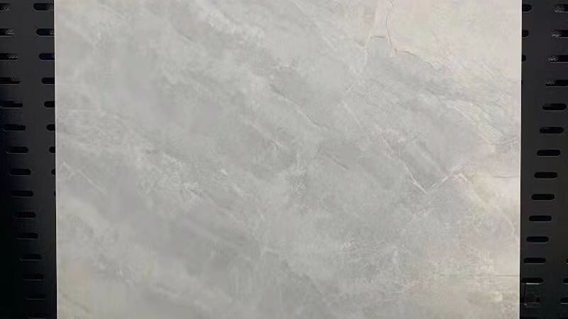 抛釉砖：揭秘其背后的工艺与品质**